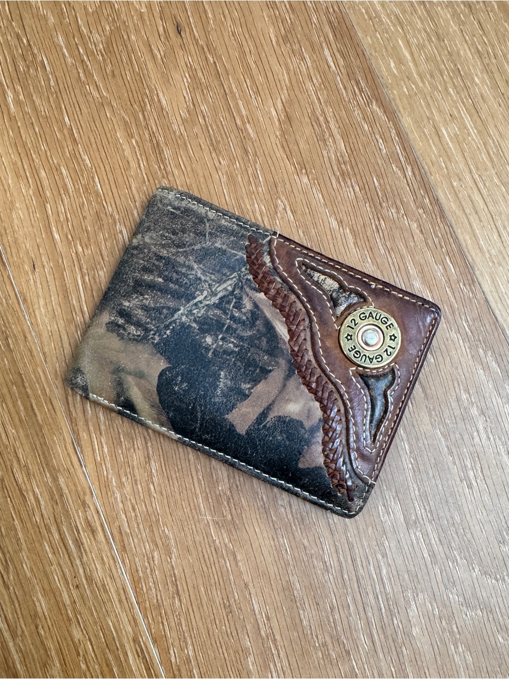 Zep Pro $68 Brown Camouflage Leather Bi-Fold Wallet 12 Gauge Concho Accent